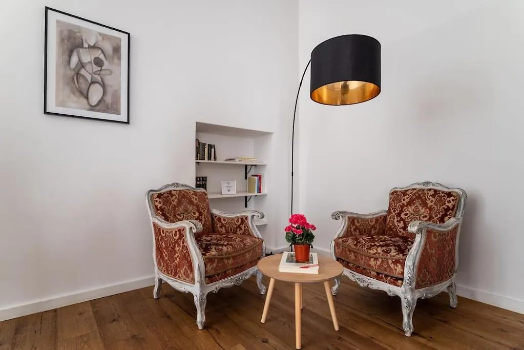 Apartment Spacious 2Br By Metro And Center By Hm Vienna