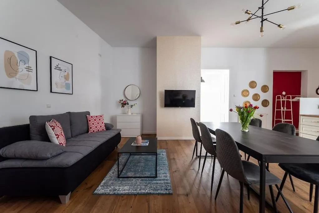 Spacious 2Br By Metro And Center By Hm Vienna Austria