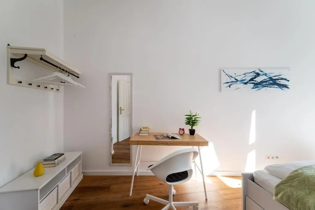 Spacious 2Br By Metro And Center By Hm Vienna