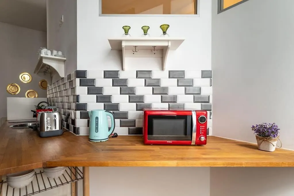 Apartament Spacious 2Br By Metro And Center By Hm Wiedeń