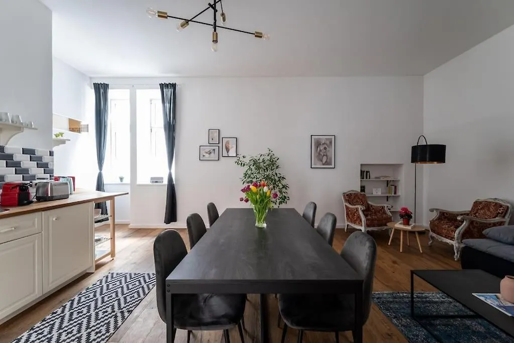 Spacious 2Br By Metro And Center By Hm Vienna Austria
